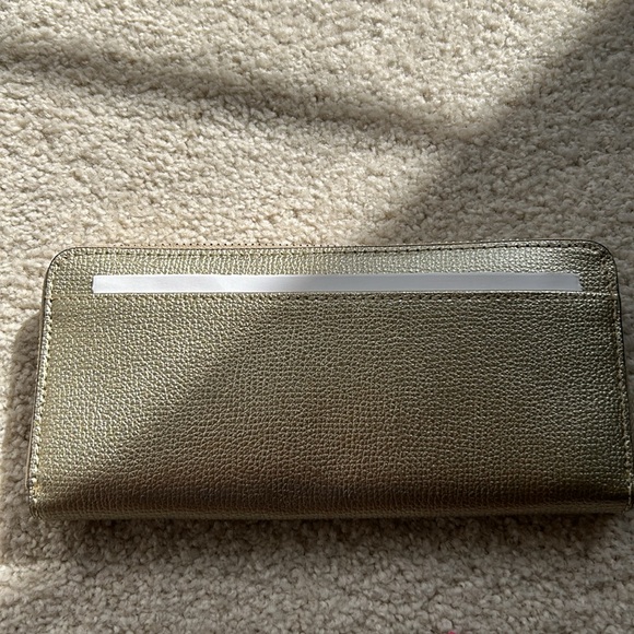 Kate spade slim wallet - Picture 3 of 5